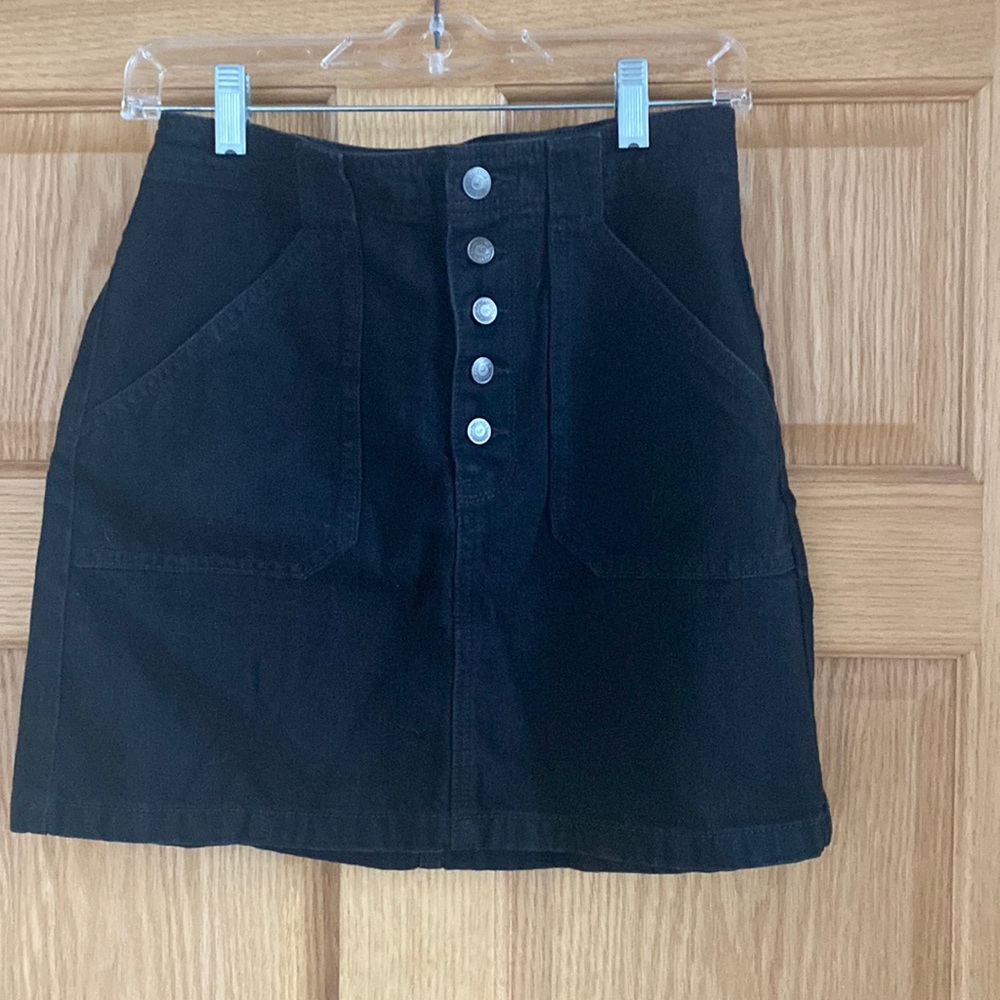 Hollister Black denim skirt size 5